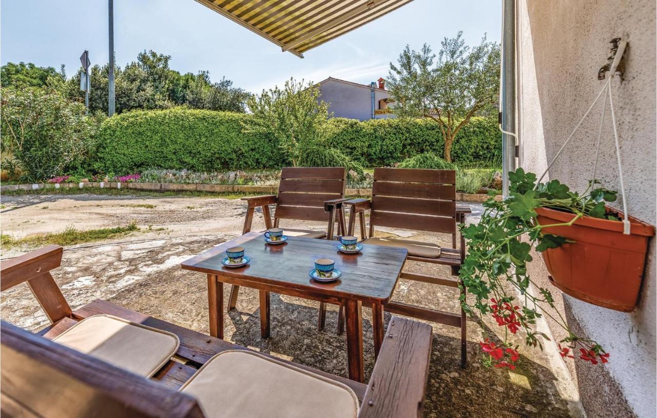 Two-Bedroom Apartment in Fažana Buitenkant foto