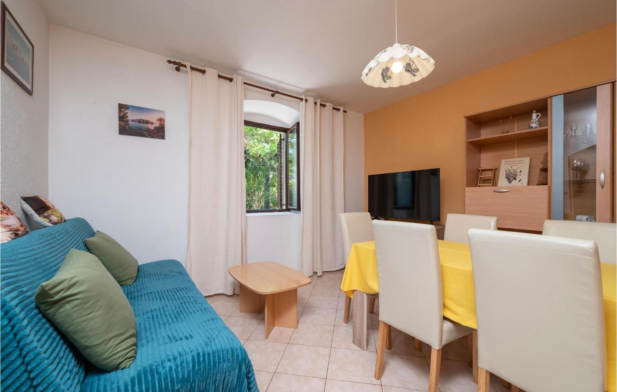 Two-Bedroom Apartment in Fažana Buitenkant foto